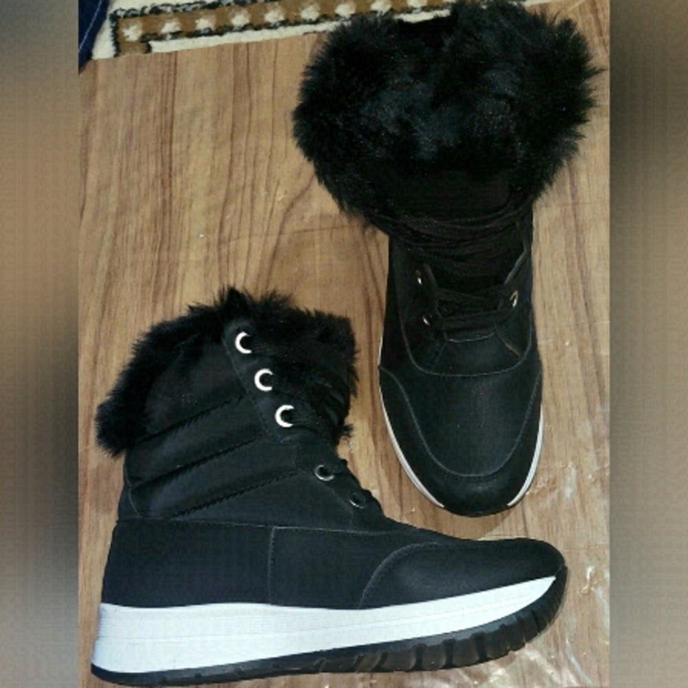 3M thinsulate black ankle boots
